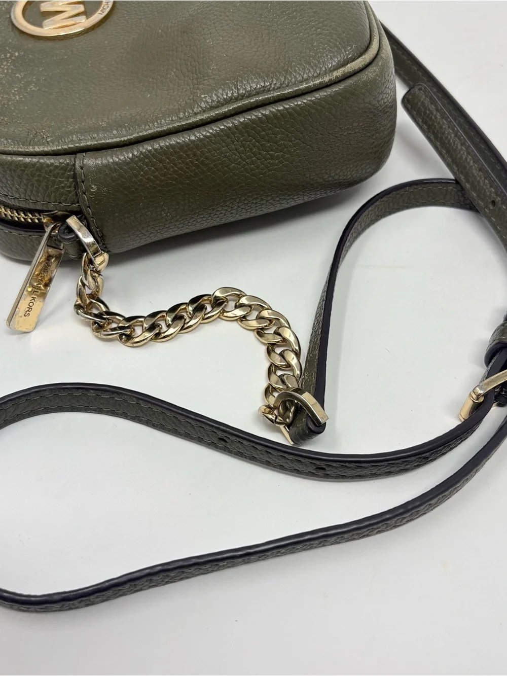 Michael Kors Fulton Olive Green Leather Crossbody Bag Camera Bag Purse 9.5”x6”